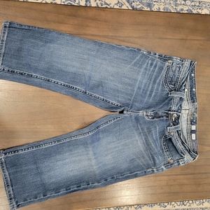 Miss Me Cropped Jeans, Size 32 waist, Women's, Pre-Owned, Good Condition